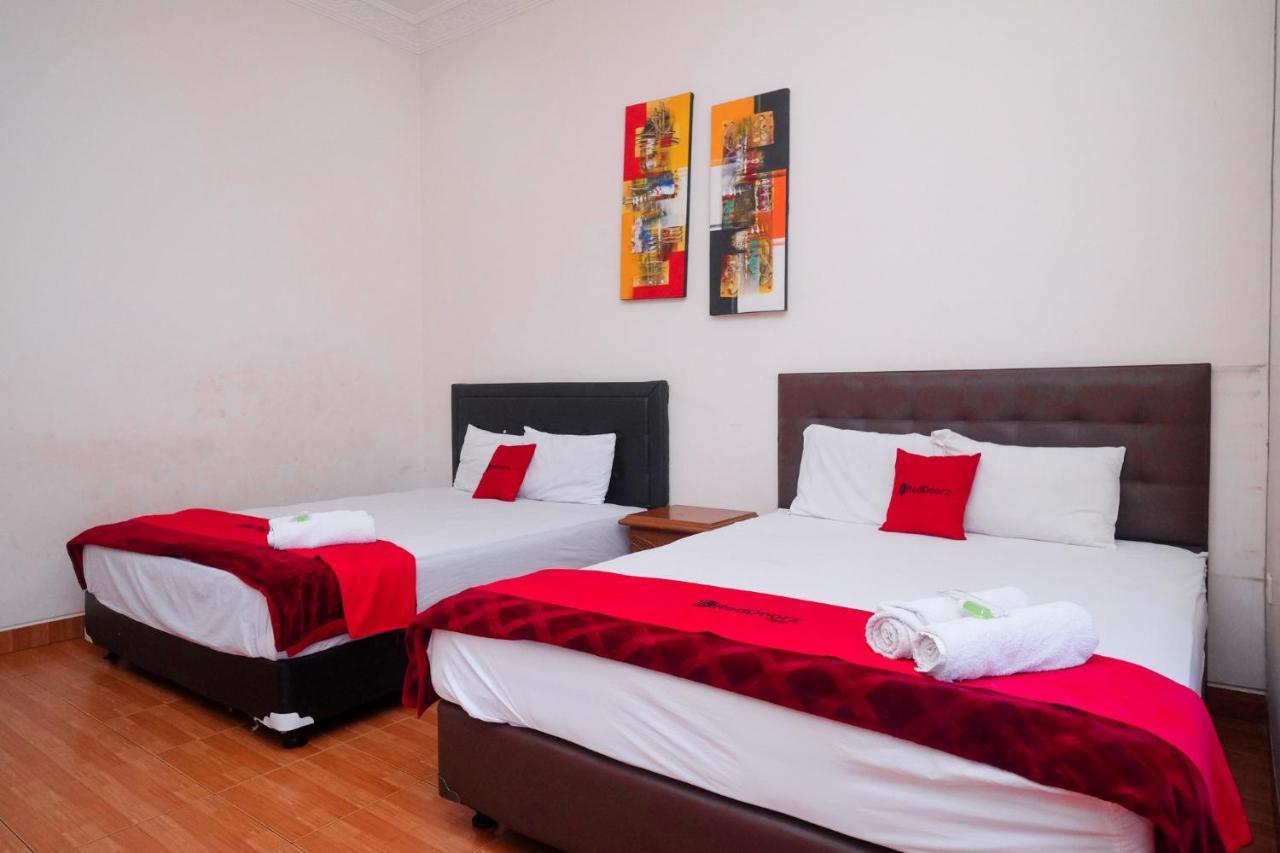 Hotel Reddoorz Near Umy Yogyakarta Ngabean Exterior foto