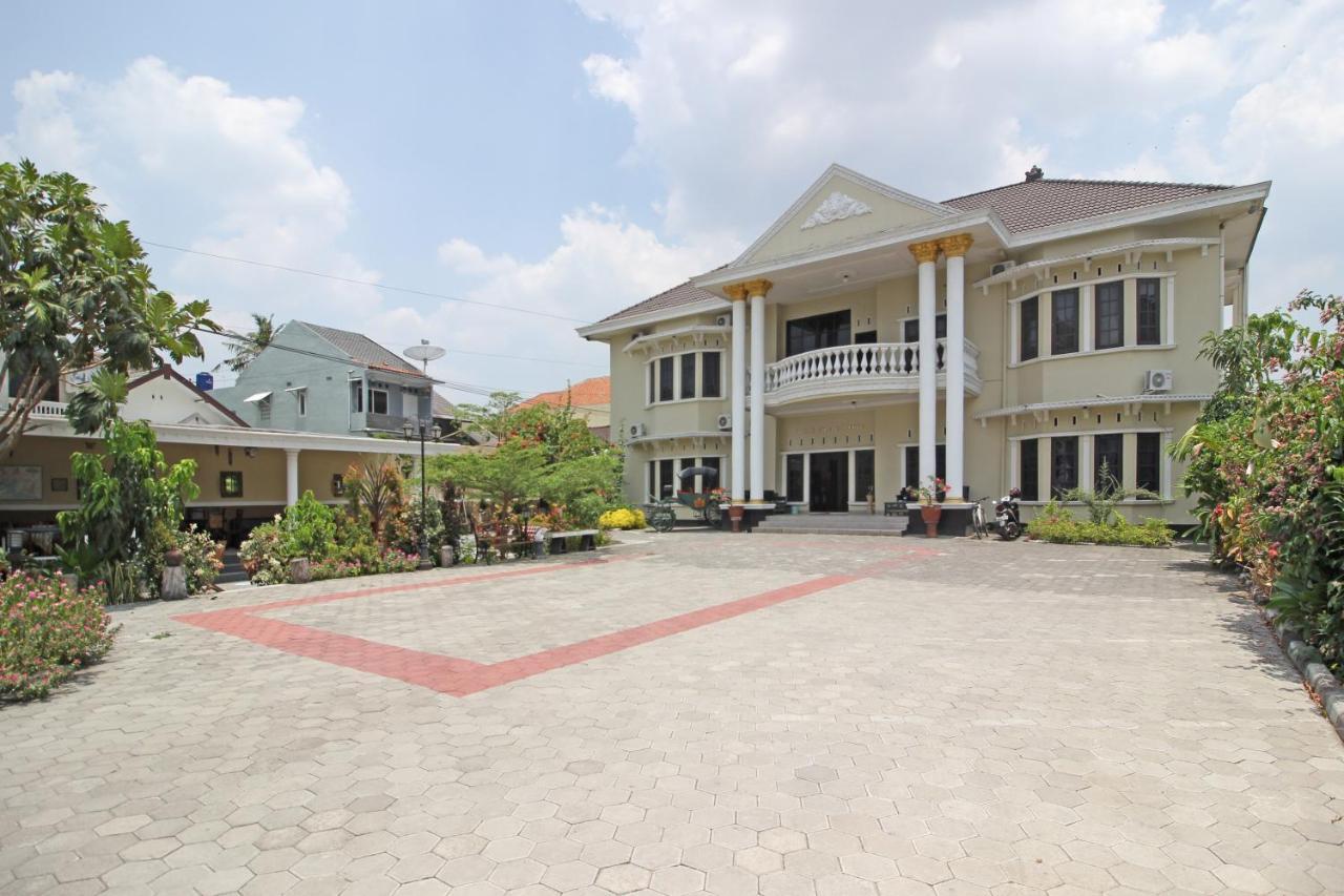 Hotel Reddoorz Near Umy Yogyakarta Ngabean Exterior foto